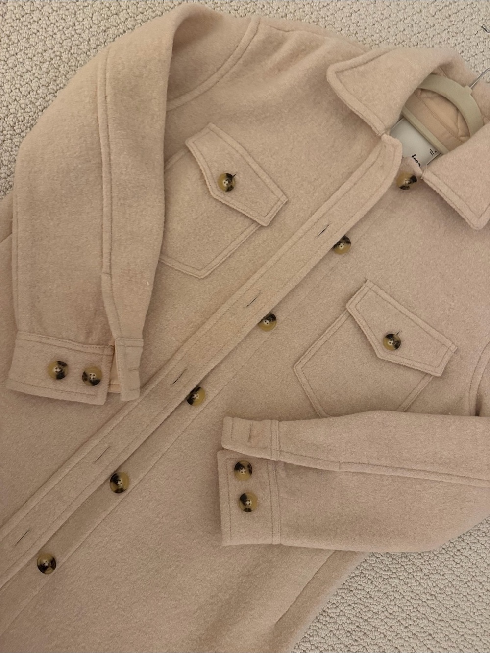 Aritzia 100% wool shirt jacket in cream/tan